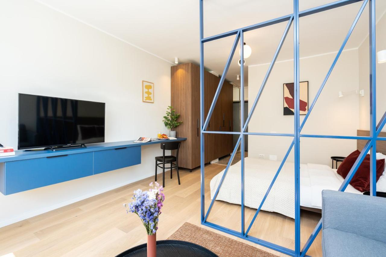 Elegant Studio In The Heart Of The Town Bucureşti Ngoại thất bức ảnh