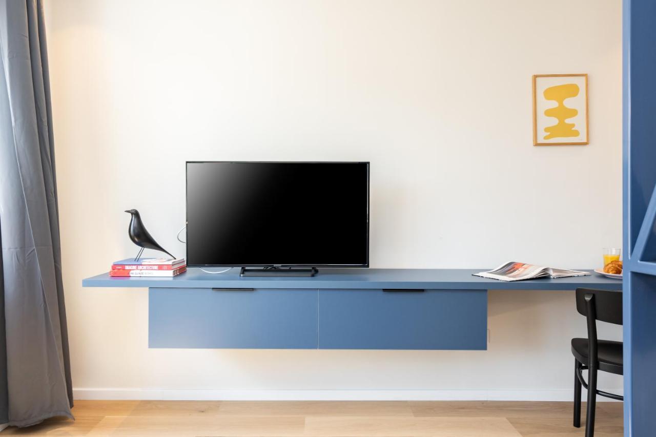 Elegant Studio In The Heart Of The Town Bucureşti Ngoại thất bức ảnh