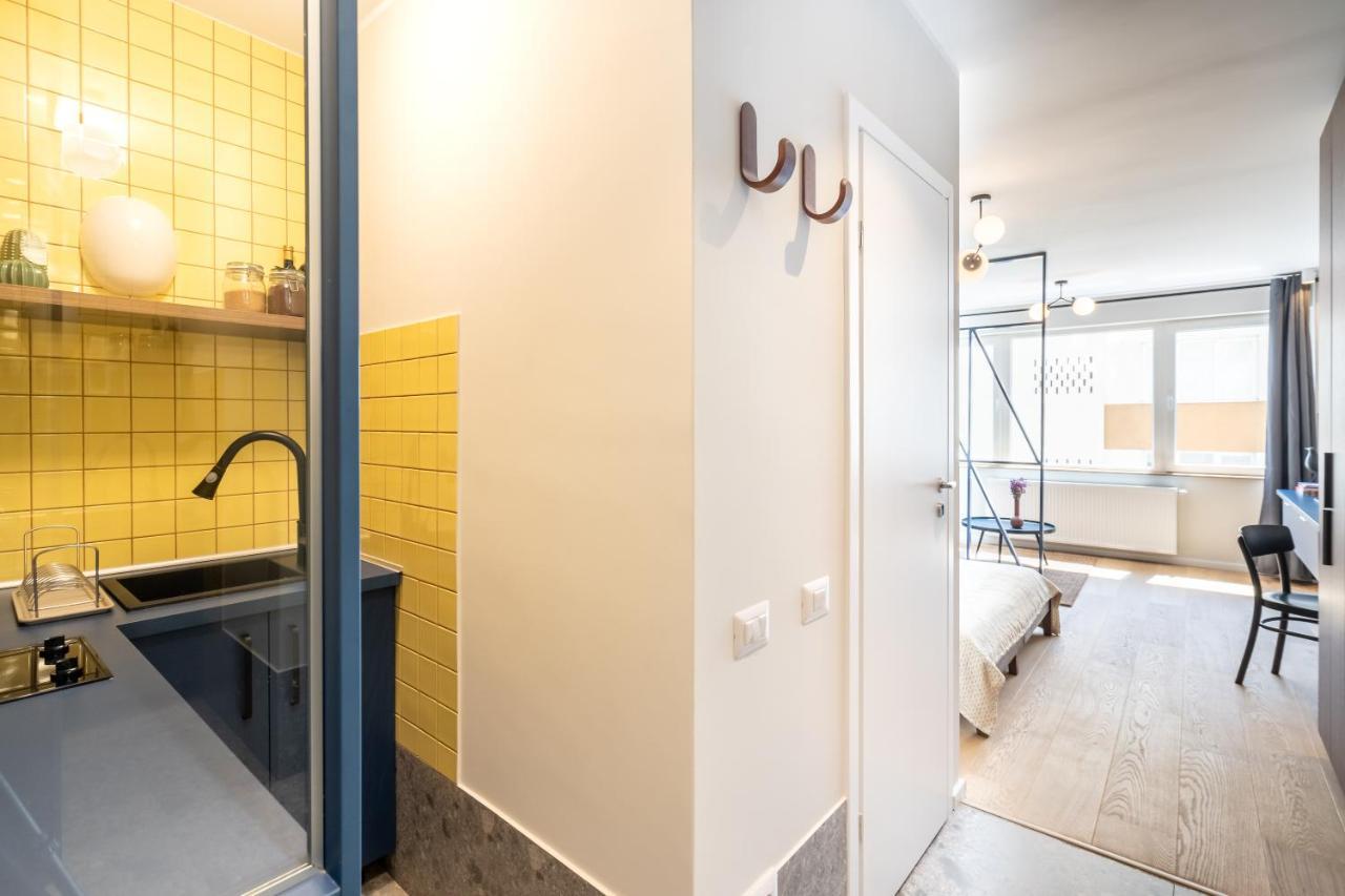 Elegant Studio In The Heart Of The Town Bucureşti Ngoại thất bức ảnh
